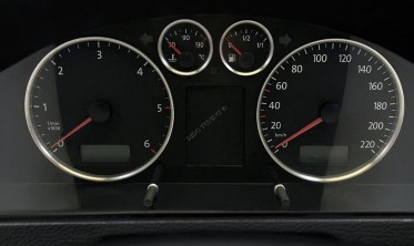 Кольца в щиток приборов VW T5 / Multivan в стиле RS (4 кольца) фото