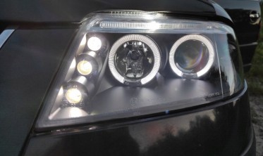 Фары передние VW Passat B5 3BG черные с кольцами фото