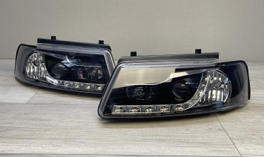 Фари передні VW Passat B5 дорестайл з діодними габаритами Daylight фото
