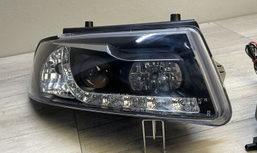 Фари передні VW Passat B5 дорестайл з діодними габаритами Daylight фото