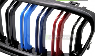 Решетка радиатора (ноздри) BMW 3 E90, E91 LCI 2009-2011, цветные фото