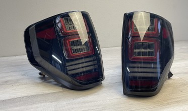 Светодиодные задние фонари Ford F150 MK12 темные тюнинговые фото