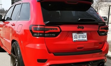 Спойлер нижний Jeep Grand Cherokee WK2 черный глянец фото