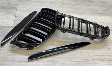 Решітки радіатора BMW E90, E91 подвійні ребра, чорний глянець фото