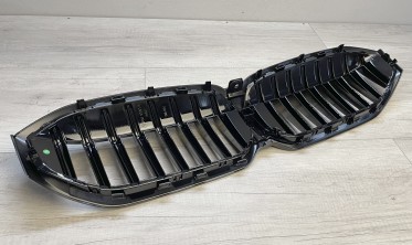 Решітка радіатора (ноздрі) BMW G20 / G21 LCI чорна глянцева фото