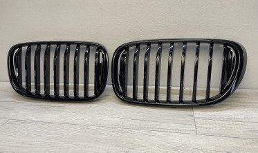 Решітка радіатора (ноздрі) BMW 7 G11 / G12 2015-2019 чорна глянцева фото