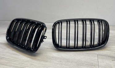 Тюнінгові решітки (ніздрі) BMW X5 E70 / X6 E71 М-стиль глянцеві фото
