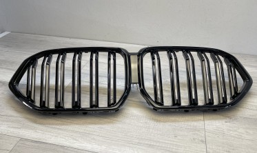 Решетка радиатора (ноздри) BMW X6 G06 2019-2023 черная глянцевая фото