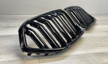 Решетка радиатора (ноздри) BMW X6 G06 2019-2023 черная глянцевая фото