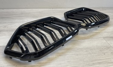 Решетка радиатора (ноздри) BMW X6 G06 2019-2023 черная глянцевая фото