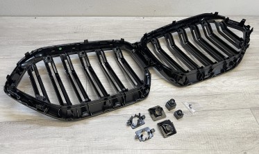 Решетка радиатора (ноздри) BMW X6 G06 2019-2023 черная глянцевая фото