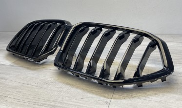 Решітка радіатора BMW X6 G06 2019-2023 чорна глянцева вар. 2 фото