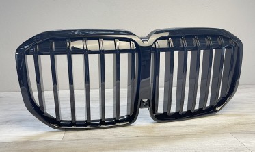Решітка радіатора (ноздрі) BMW X7 G07 LCI 2023- чорна глянцева вар. 1 фото