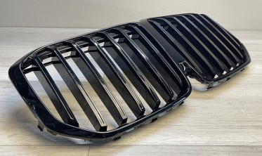 Решетка радиатора (ноздри) BMW X7 G07 LCI 2023- черная глянцевая вар. 1 фото