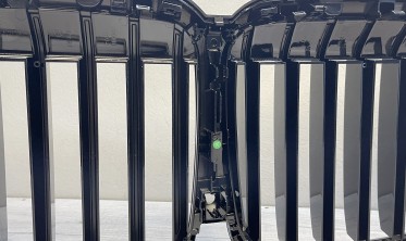 Решетка радиатора (ноздри) BMW X7 G07 LCI 2023- черная глянцевая вар. 1 фото