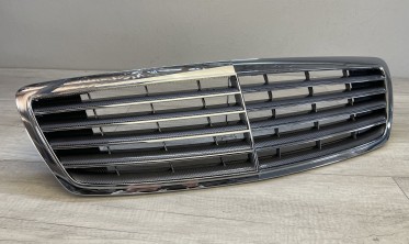 Тюнінгова решітка радіатора Mercedes S W220 хром + карбон фото