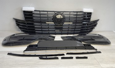 Решітка радіатора з елементами переднього бампера VW T6.1 під логотип VW фото