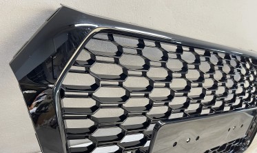 Тюнінг решітка радіатора Audi Q5 FY 2016-2020 чорна стиль RS фото