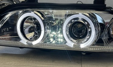 Тюнінгові фари передні BMW E39 з діодними кільцями фото