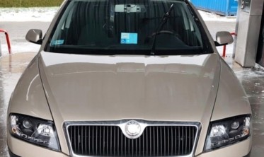 Тюнінгові фари передні Skoda Octavia 2 А5 2004-2008 фото