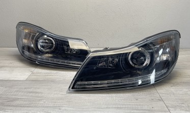 Фары передние с черным корпусом Skoda Octavia 2 A5 рестайлинг фото
