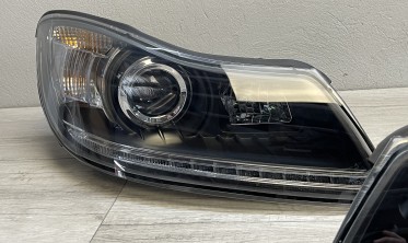 Фари передні із чорним корпусом Skoda Octavia 2 A5 рестайлінг фото