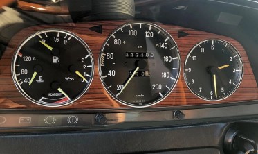 Хром кольца в панель приборов Mercedes W123 фото