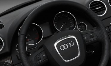 Хром кольца в щиток приборов Audi A4 B6 фото