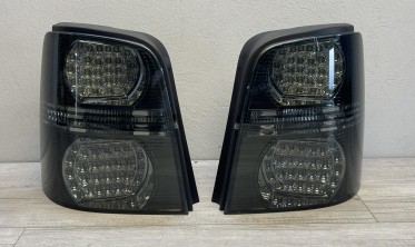 Светодиодные фонари задние VW Touran тонированные фото