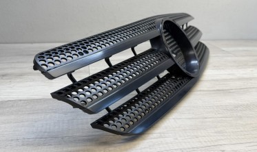 Решетка радиатора Mercedes ML W163 в стиле AMG с местом под звезду фото
