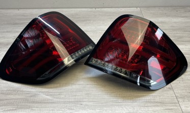 Тюнинговые LED фонари задние Mercedes ML W164 рестайл фото
