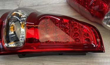 Світлодіодні ліхтарі задні Toyota Land Cruiser Prado 120 червоні фото
