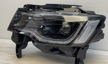 Чорні led фари передні Jeep Grand Cherokee WK2 14-21 тюнінг оптика фото