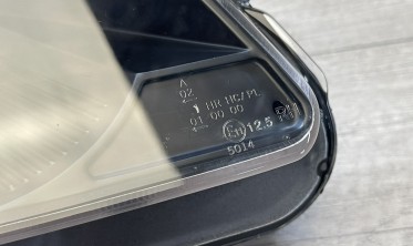 Черные тюнинговые фары передние Citroen C4 с кольцами Angel Eyes фото
