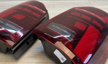 Задние фонари VW T6 15-19 / T6.1 20-24 светодиодные тюнинговые red фото