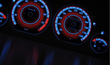 Тюнинговые шкалы на панель приборов Audi 100 C4, С3 рестайл вариант 2 фото