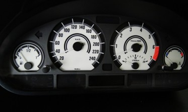 Тюнинговые накладки в щиток приборов BMW E46 вариант 3 фото