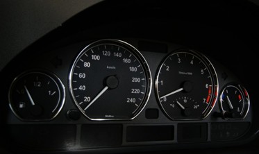 Светящиеся накладки на шкалы приборов BMW 3 E46 версия 1 фото