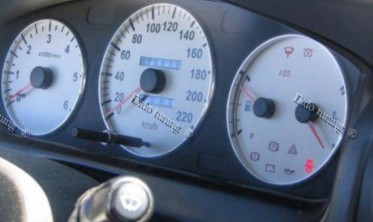 Кольца на приборы Toyota Carina E фото