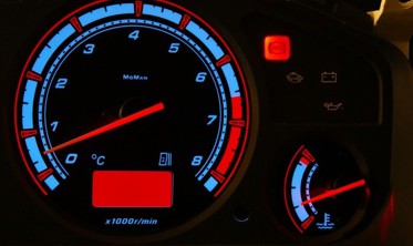 Светящиеся накладки на панель приборов Nissan Primera P11 дорестайл вер. 2 фото