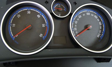 Тюнинговые накладки на шкалы приборов Opel Astra H / Zafira B вар. 2 фото