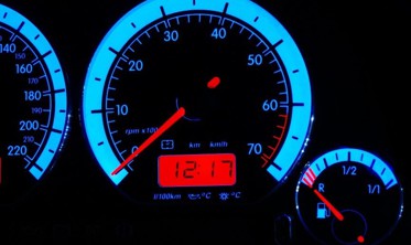 Тюнинговые накладки на шкалы приборов Volkswagen Caddy вар. 1 фото