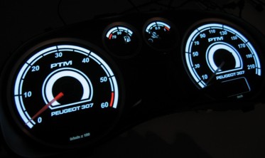 Тюнінгові накладки в приладку Peugeot 307 вер. 3 фото