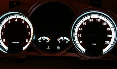 Накладки, що світяться, в щиток приладів Porsche Cayenne 2002-2010 вар. 2 фото