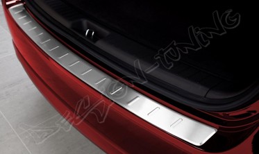 Накладка на бампер с загибом и ребрами Seat Altea XL  фото