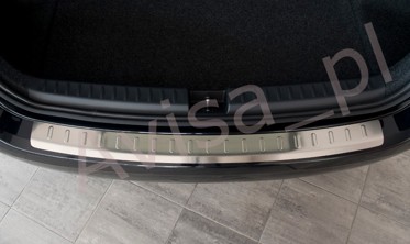 Накладка на бампер с загибом и ребрами Seat Ibiza 6J ST (Kombi) фото