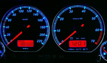 Светящиеся накладки в щиток приборов Volkswagen Golf 3, Vento, Jetta 3, Polo 6N вар. 2 фото