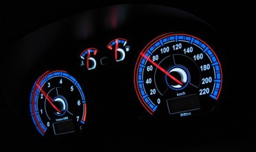 Светящиеся тюнинг накладки на шкалы приборов Skoda Fabia 1 фото