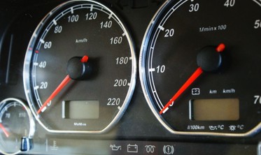 Светящиеся накладки в щиток приборов Volkswagen Golf 3, Vento, Jetta 3, Polo 6N вар. 2 фото