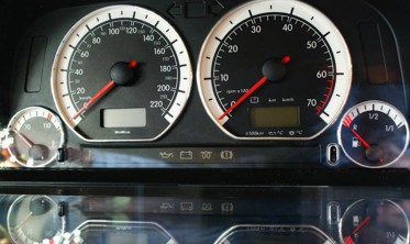 Тюнінгові накладки на шкали приладів Volkswagen Golf 3, Vento, Jetta 3, Polo 6N вар. 1 фото